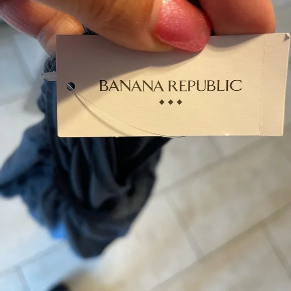 Banana Republic Women's Sky Slate Shirred Top - Picture 11 of 12